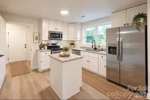 1810 E Greenbriar Rd, Statesville, NC 28677 - Photo 6