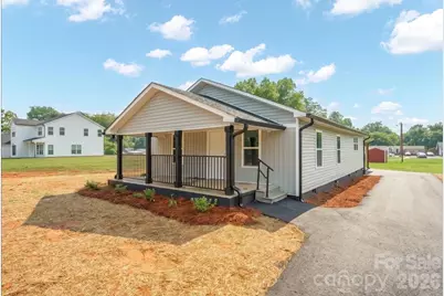1810 E Greenbriar Road, Statesville, NC 28677 - Photo 1