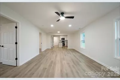 1810 E Greenbriar Road, Statesville, NC 28677 - Photo 4