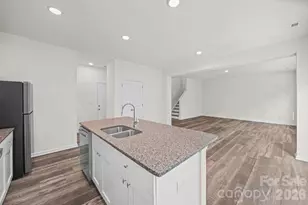 7813 E Lane Dr, Charlotte, NC 28212 - Photo 16