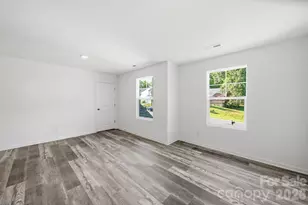 7813 E Lane Dr, Charlotte, NC 28212 - Photo 28