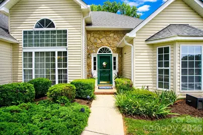 122 Nantucket Court, Mooresville, NC 28117 - Photo 2
