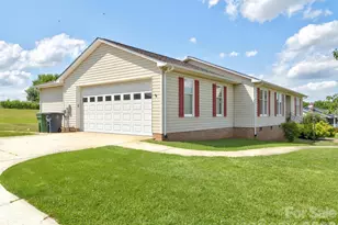 121 Marcus Dr, Shelby, NC 28152 - Photo 2