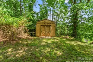352 Jakes Branch Rd, Spruce Pine, NC 28777 - Photo 26