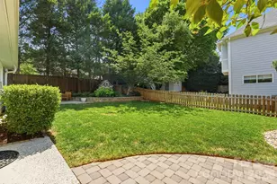 2009 Victorian Pl, Charlotte, NC 28203 - Photo 34