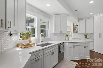 2009 Victorian Place, Charlotte, NC 28203 - Photo 14