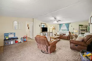 504 Mountain Meadows Dr, Bessemer City, NC 28016 - Photo 8