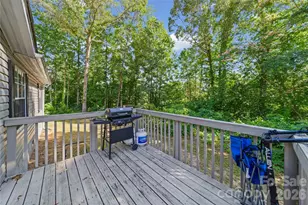 102 Sycamore Dr, Rhodhiss, NC 28601 - Photo 32