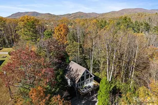 19 Holly Crest Ln, Fairview, NC 28730 - Photo 2