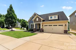 128 Creekside Crossing Ln, Mooresville, NC 28117 - Photo 2
