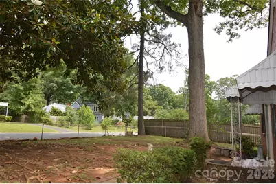 2111 Dickens Avenue, Charlotte, NC 28208 - Photo 12