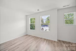 511 N Hill St, Dallas, NC 28034 - Photo 4