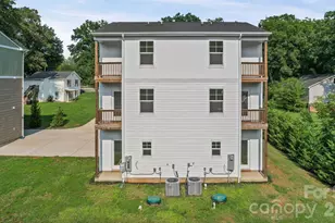 511 N Hill St, Dallas, NC 28034 - Photo 2