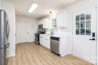 5229 Tarrywood Lane, Charlotte, NC 28205 - Photo 12