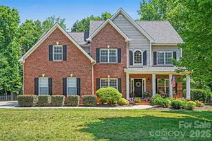 5621 Turkey Oak Dr, Mint Hill, NC 28227 - Photo 2