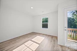 511 N Hill St, Dallas, NC 28034 - Photo 14