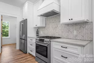 1265 Misty Ln, Hickory, NC 28601 - Photo 24