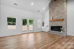 1265 Misty Ln, Hickory, NC 28601 - Photo 16