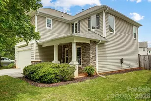 2717 Markham Woods Ct, Charlotte, NC 28214 - Photo 4