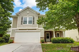2717 Markham Woods Ct, Charlotte, NC 28214 - Photo 2
