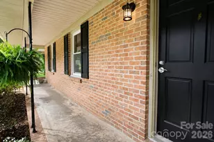 2914 Dresden Dr, Gastonia, NC 28054 - Photo 2