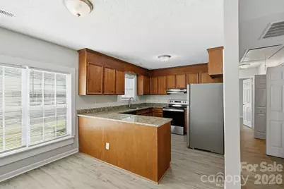 11813 Moonridge Drive, Charlotte, NC 28226 - Photo 8