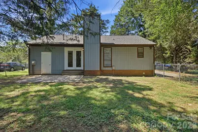 11813 Moonridge Drive, Charlotte, NC 28226 - Photo 22