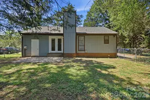 11813 Moonridge Dr, Charlotte, NC 28226 - Photo 22
