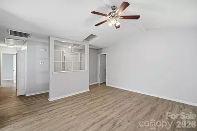 11813 Moonridge Drive, Charlotte, NC 28226 - Photo 6