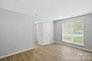 11813 Moonridge Dr, Charlotte, NC 28226 - Photo 16