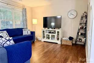 605 Gelderland Dr, Matthews, NC 28104 - Photo 2
