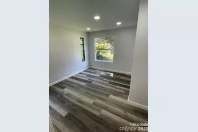 21 E Zeb Vance Street, Marion, NC 28655 - Photo 14