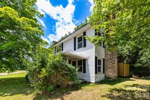 4085 Jacks Creek Rd, Burnsville, NC 28714 - Photo 4
