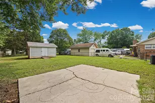 4713 Tanglebriar Dr, Charlotte, NC 28208 - Photo 28