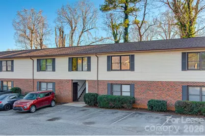 525 12th Street SW #17, Hickory, NC 28601 - Photo 2