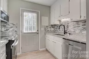 525 12th Street SW, Hickory, NC 28601 - Photo 10