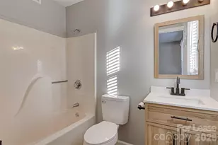 525 12th Street SW, Hickory, NC 28601 - Photo 16