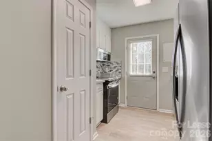 525 12th Street SW, Hickory, NC 28601 - Photo 8