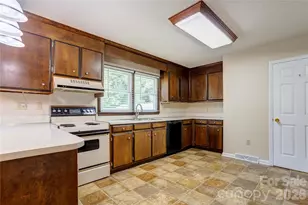 822 Rubens Rd SW, Concord, NC 28027 - Photo 10