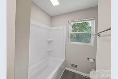 765 8th Avenue Drive SE, Hickory, NC 28602 - Photo 12