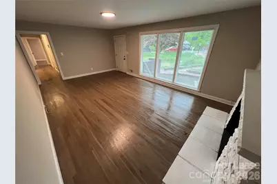 765 8th Avenue Drive SE, Hickory, NC 28602 - Photo 4