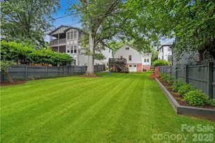 2124 Lombardy Cir, Charlotte, NC 28203 - Photo 2