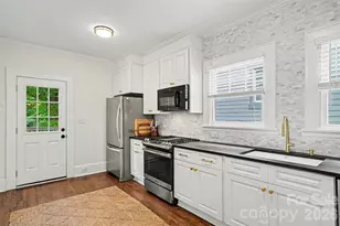2124 Lombardy Cir, Charlotte, NC 28203 - Photo 10