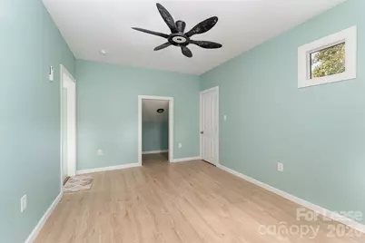 1906 New Garden Road, Greensboro, NC 27410 - Photo 34