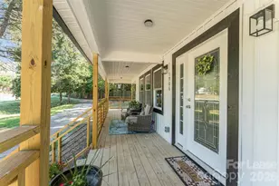 1906 New Garden Rd, Greensboro, NC 27410 - Photo 6