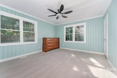 1906 New Garden Road, Greensboro, NC 27410 - Photo 26