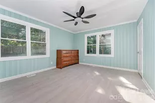 1906 New Garden Rd, Greensboro, NC 27410 - Photo 26