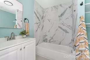 1906 New Garden Rd, Greensboro, NC 27410 - Photo 24