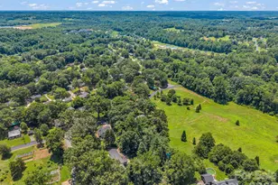 184 Edwards St, Rutherfordton, NC 28139 - Photo 46