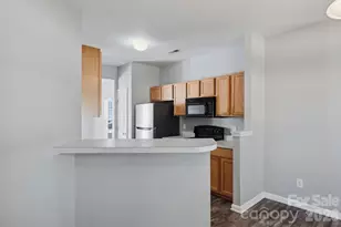 6172 Prosperity Church Rd, Charlotte, NC 28269 - Photo 8